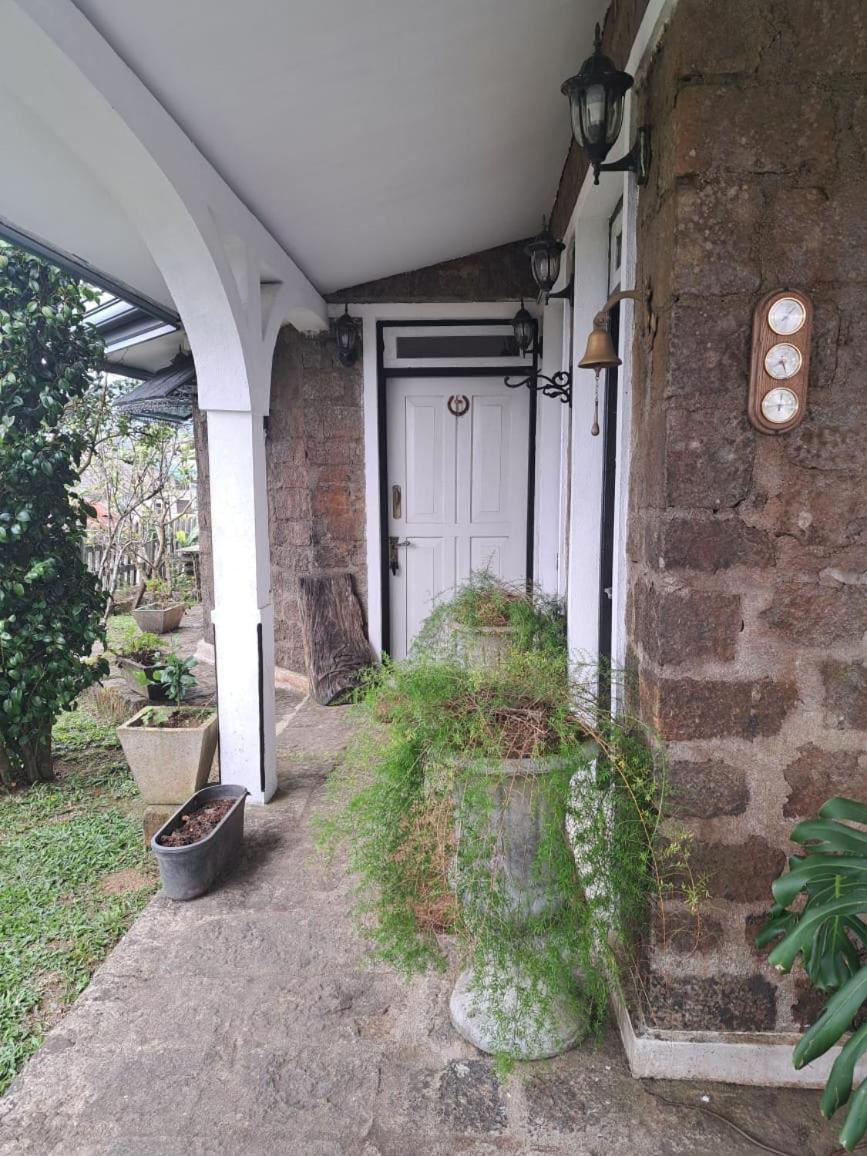 Stoneleigh Cottage Нувара-Элия Экстерьер фото